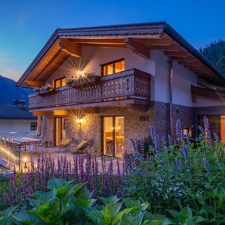 Chalet Alpendomizil Ahorn Mayrhofen Bagian luar foto
