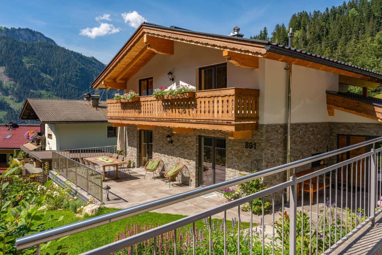 Chalet Alpendomizil Ahorn Mayrhofen Bagian luar foto